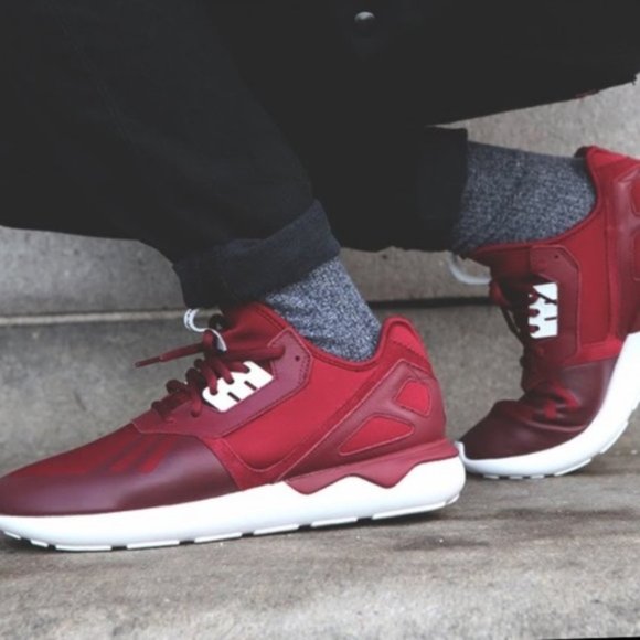 adidas tubular runner burgundy